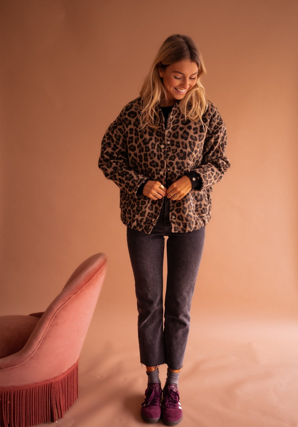 Isa Chaqueta Corta con Estampado de Leopardo