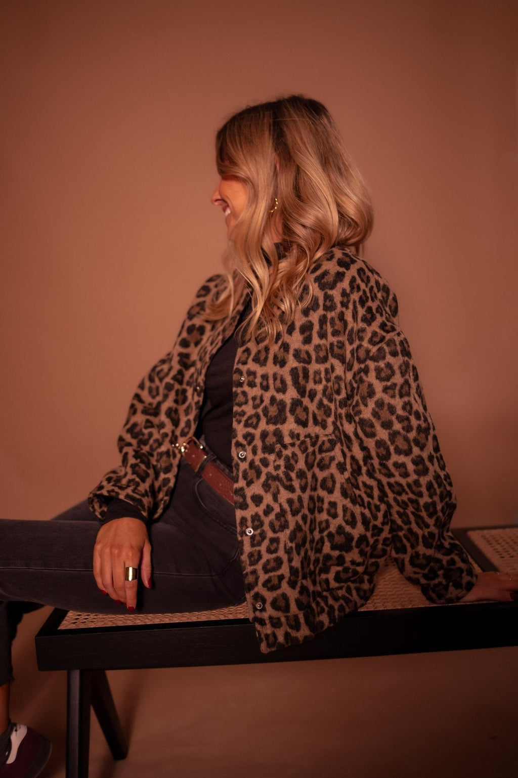 Isa Chaqueta Corta con Estampado de Leopardo