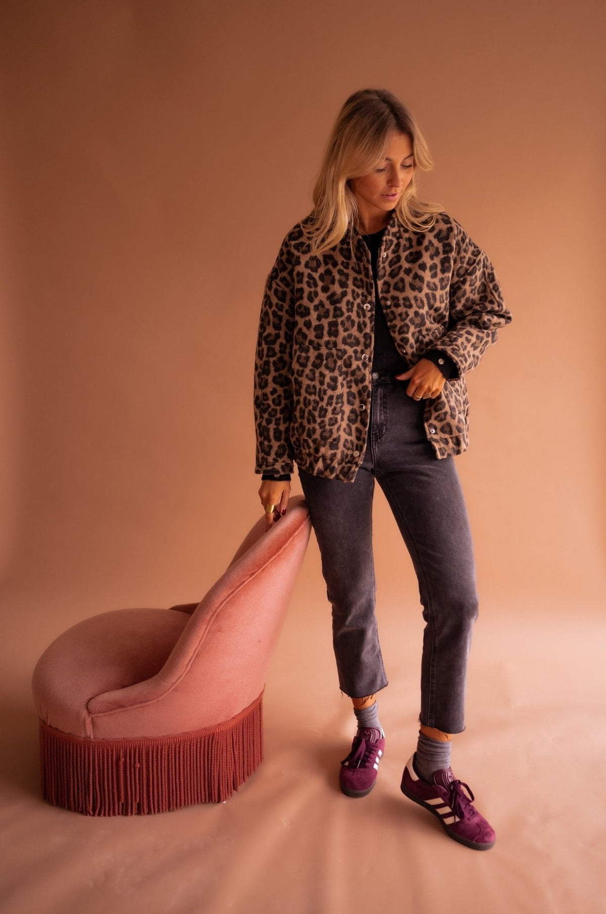 Isa Chaqueta Corta con Estampado de Leopardo